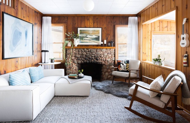 MODERN COTTAGE ON PRIVATE LAKE CLOSE TO ANN ARBOR