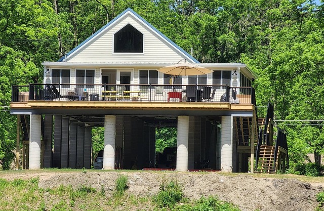 Modern Cottage on the Susquehanna River