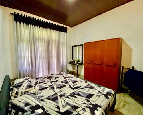 Modern Elegant Lake Side Villa Calm and Cozy Stay Apartment Rooms Anuradhapura City Sri Lanka ZONA