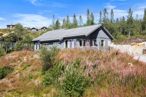 Modern Family Cabin at Norefjell - Views and Hiking