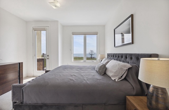 Modern Furnished Lakefront Townhome