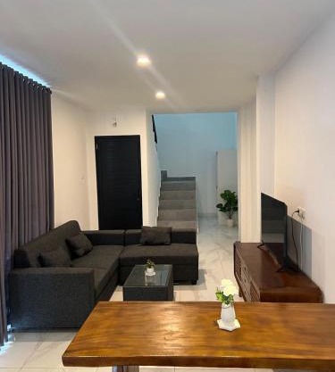 Modern Guest house in Cepaka