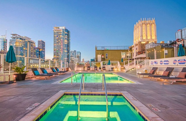 Modern Loft | 1BR in Downtown LA with Rooftop!