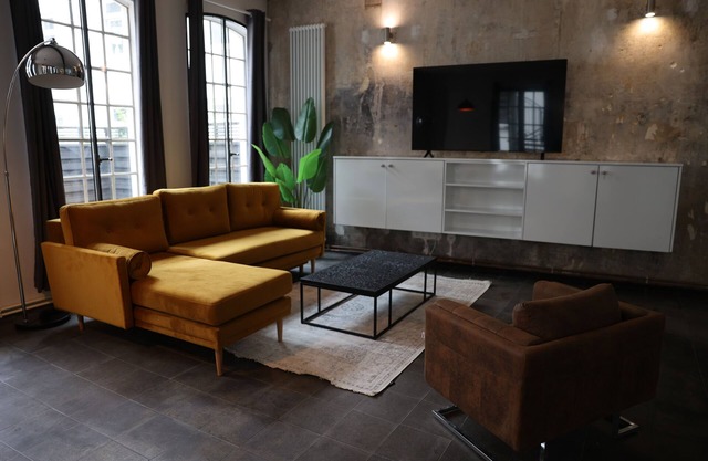 Modern Loft Apartment in Hamburg City Center. 2 minutes from the main station