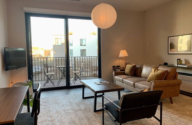 Modern Luxe 1BR Apt with Gym, Pool, and Parking