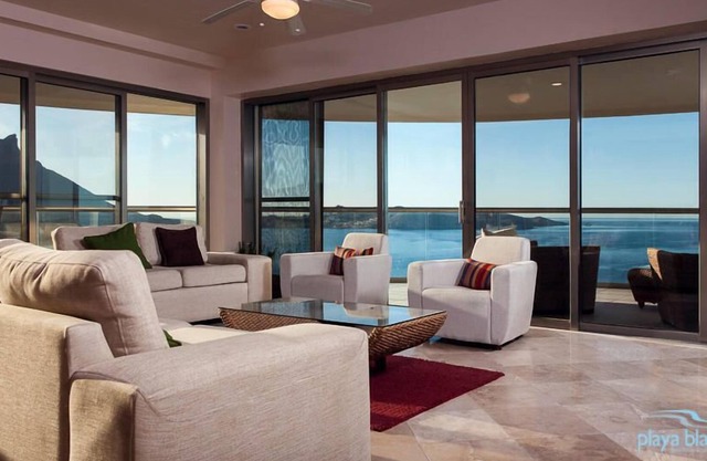 Modern Luxury Condo 3 BR resort lifestyle - Playa Blanca by RedAwning