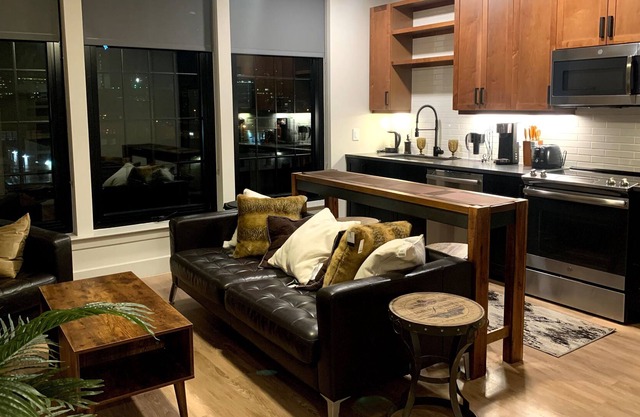 **Modern luxury in the Heart of Deep Ellum **