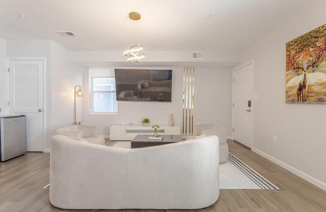 Modern one bedroom apartment