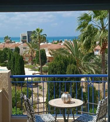 Modern Sea View apartment Regina Gardens