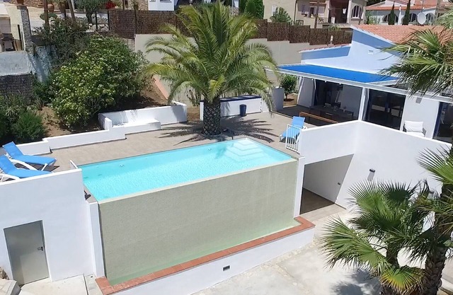 Modern Seaview Villa With Infinity-Pool