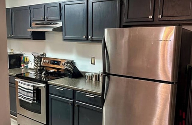 Modern Serenity in Upper Marlboro - Luxe 2-Bed Condo with Alluring Amenities