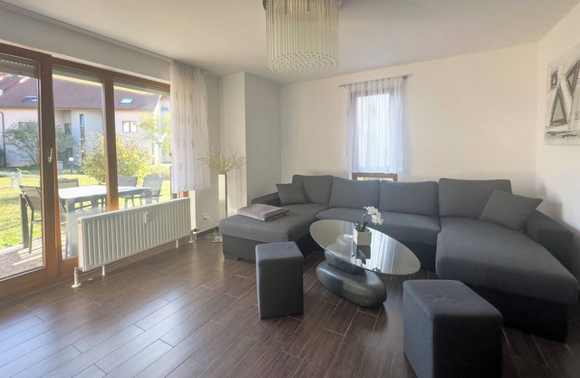 Modern, spacious 2 room apartment, close to Audi, Lidl, Bosch, Kaufland