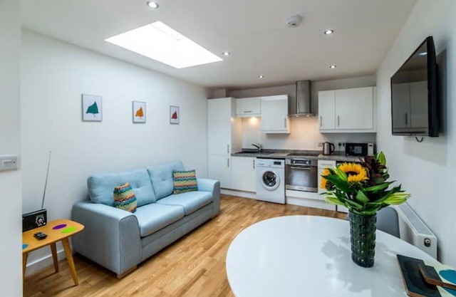 Modern, Stylish 1 Bedroomed Apartment