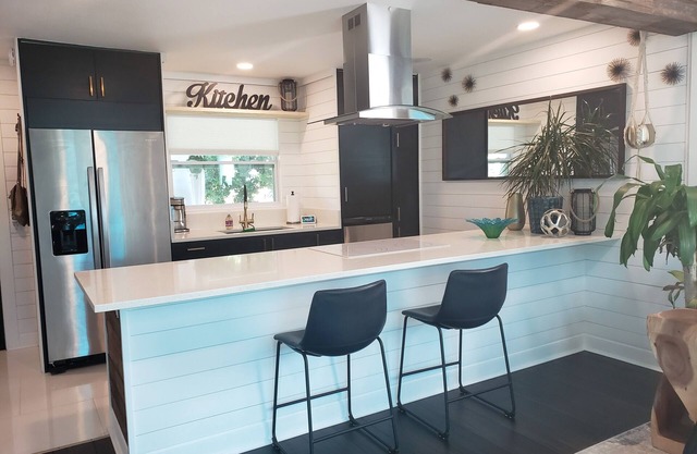 Modern Tropical Bungalow