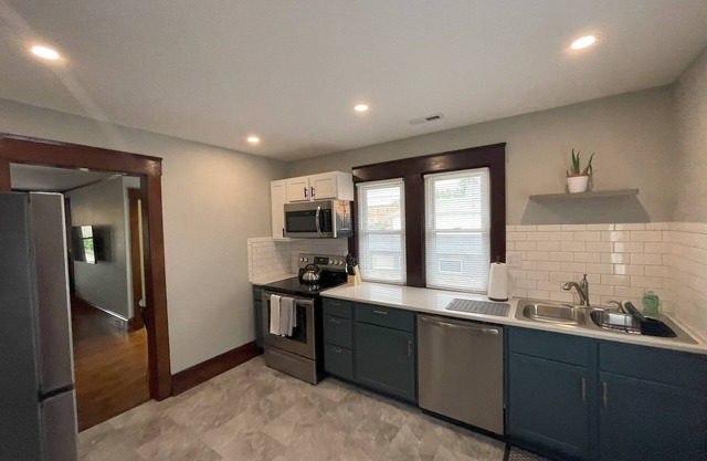 Modern Upper Front Apartment