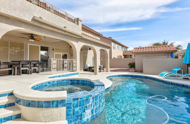 Modern Vegas Villa! Near Las Vegas Strip