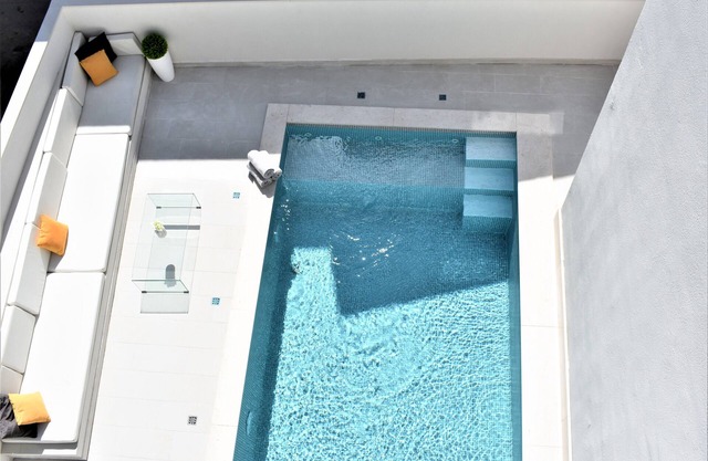 Modern Villa by Sea with Pool- Villa Mel Croatia
