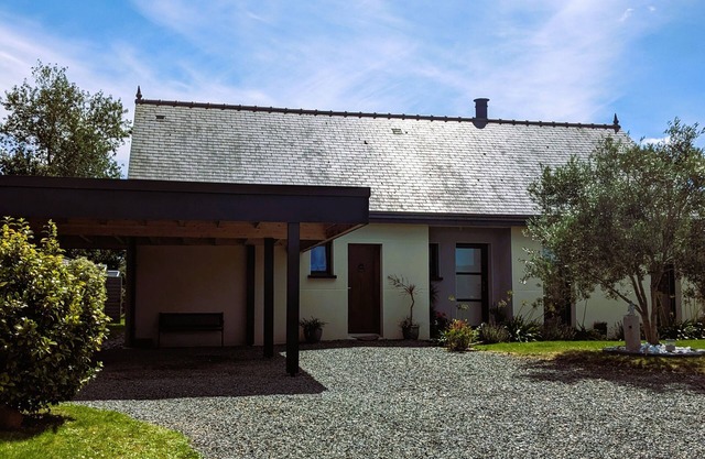 Modern villa, in the countryside, 4km from the sea, near Paimpol - Pink Granite Coast