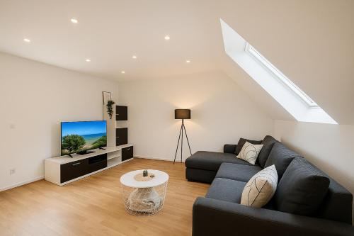Moderne Wohnung Karlsruhe Neureut, Fußbodenheizung - Regendusche - Waschmaschine - Stellplatz