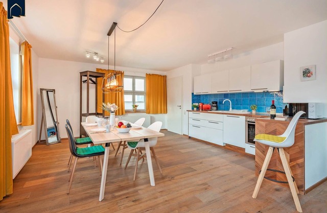 Modernes Ferienhaus mit Garten