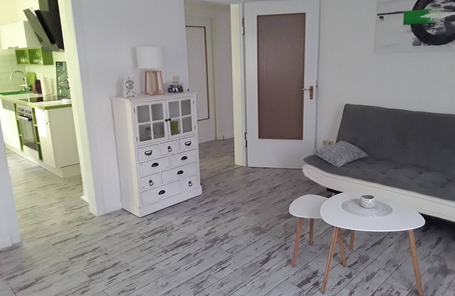 Modernly furnished 2-room apartment in 70376 Stuttgart-Münster