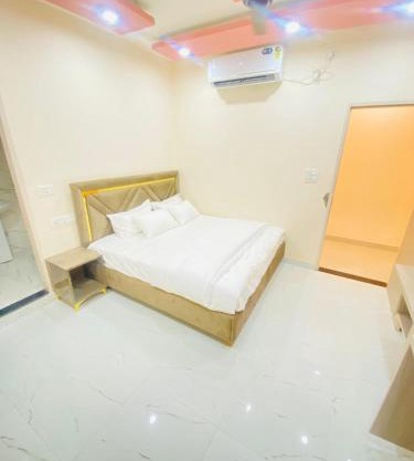 Modest Rooms By Libra