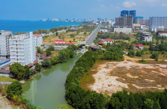 Mongkul Beach Hotel