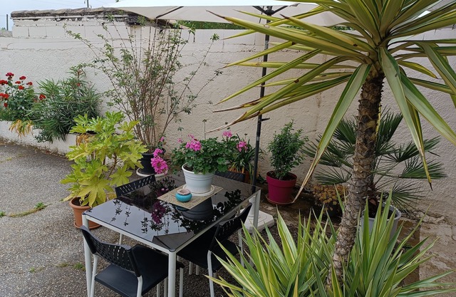 Montélimar sud - 3-room house for 1 to 4 people - Closed private parking lot