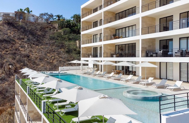 Montemar 102: 2bd Condo / Pool / Ocean Views