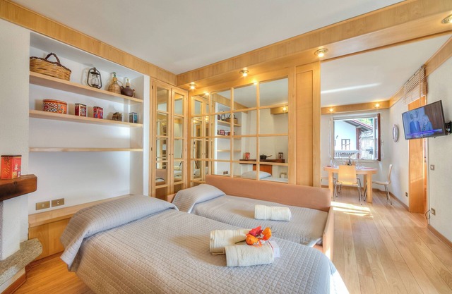 Monterosa Cozy Apartment 200m From Ski