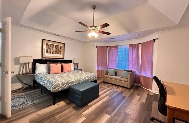 MONTHLY STAYS-Marvelous 6BR Memphis Home -near Memphis Airport