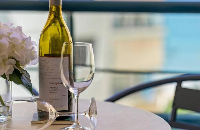 Mooloolaba 8th Floor Unit , Landmark Resort