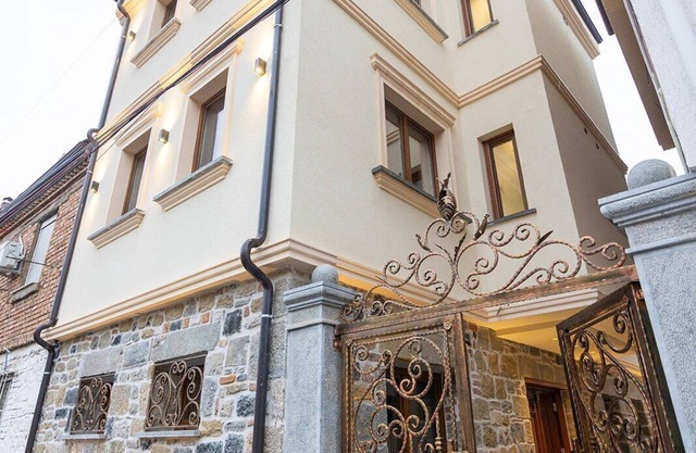 "Moonlight Serenade" is a charming Villa in the historic center of Korça.