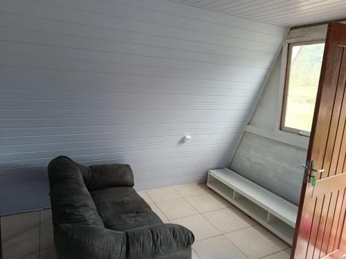 Morretes Chalet with River and Pool 40 min to the coast