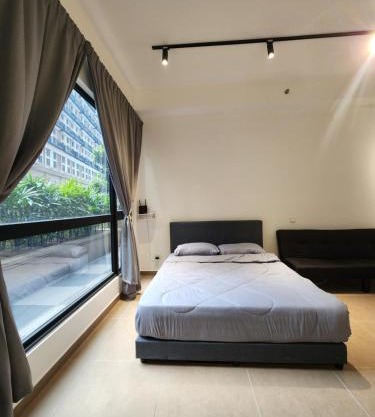 MOSSAZ Minimalist Studio 2