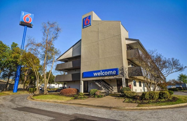 Motel 6-Memphis, TN - Downtown