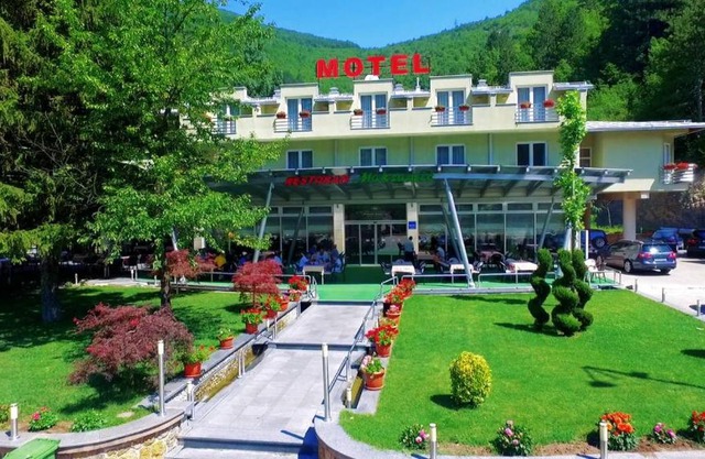 Motel Maksumić