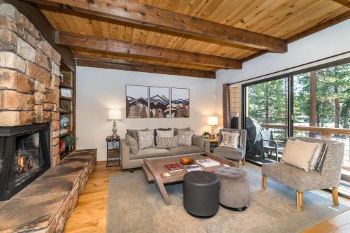 Mountain Escape - Lake Tahoe - Incline Village - Private Garage