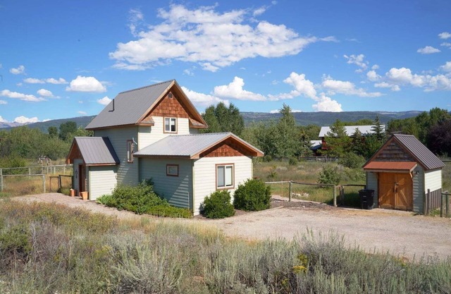 Mountain Family Cottage Near Ski Hill Road, Grand Targhee