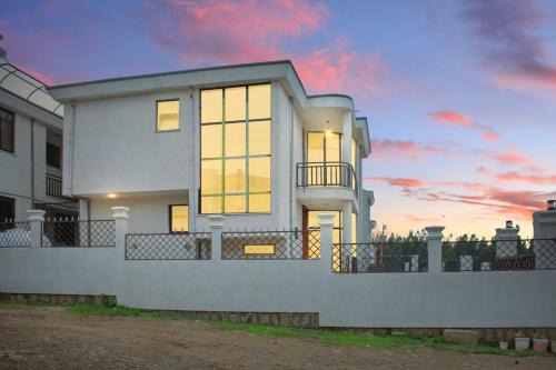 Mountain House Villa