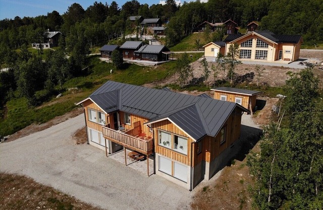 Mountain Lodge in Bruks 2 (New)