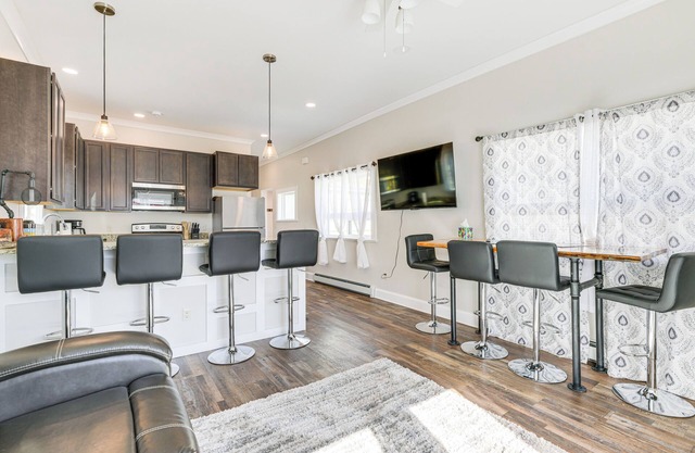 Mountain-View Anaconda Home w/Gas Grill!