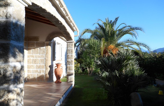 Mountain View, Shared Terrace and Garden