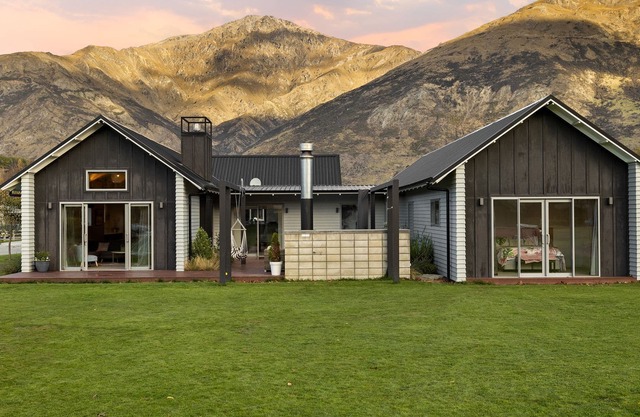 Mountain Vista Family Home