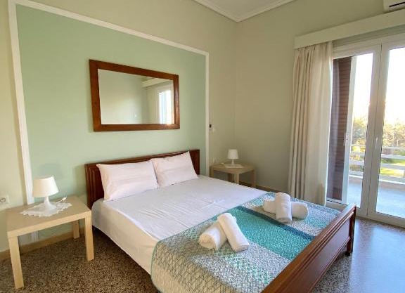 Mpanos Sea Apartment 1