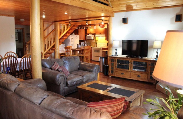 Murphy's Cabin Retreat @ Apex Penticton