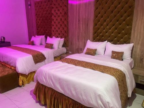 Murphy's Mansion Resort