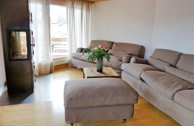 Murren Apartment Sleeps 10 WiFi