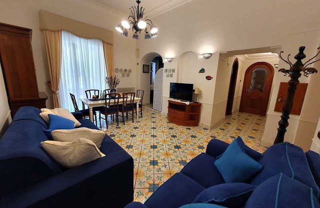 My Rental Homes - Casa Minori to rent in Amalfi Coast air conidioning free wifi