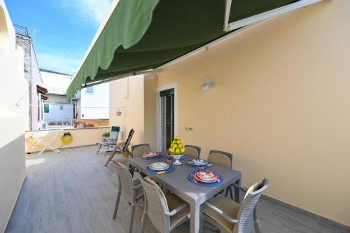 Myosotis - Apartment with terrace in Ischia
